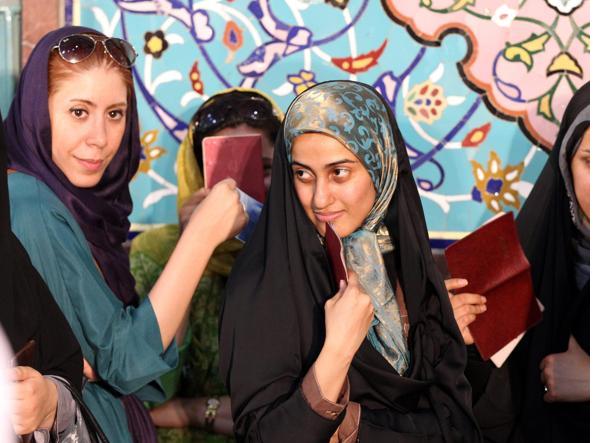 دموکراسی، آزادی، حقوق زنان و فرهنگ در دو کشور مسلمان ایران و عربستان