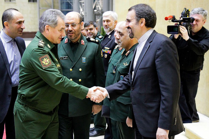 دیدار وزرای دفاع ایران و روسیه