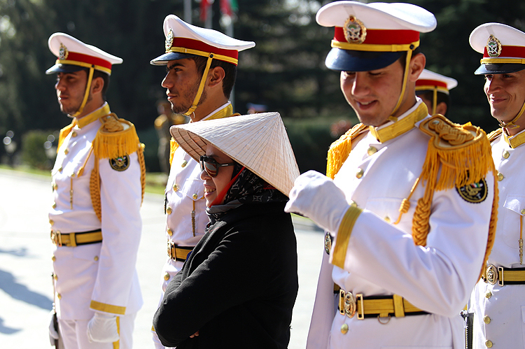 مراسم استقبال رسمی روحانی از رئیس جمهوری ویتنام