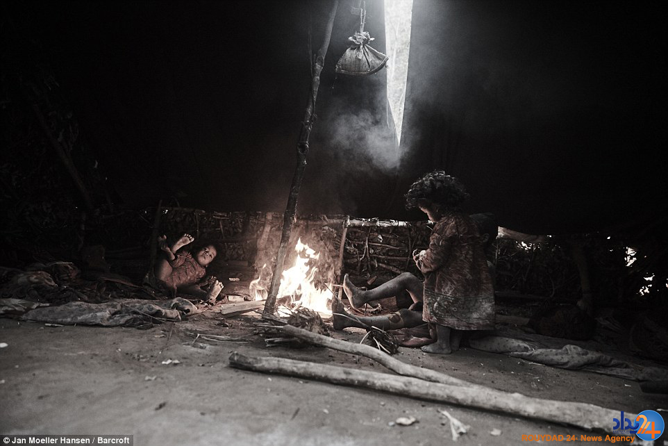قبیله نپالی که مرده‌هایش را ایستاده دفن می‌کند (تصاویر)
