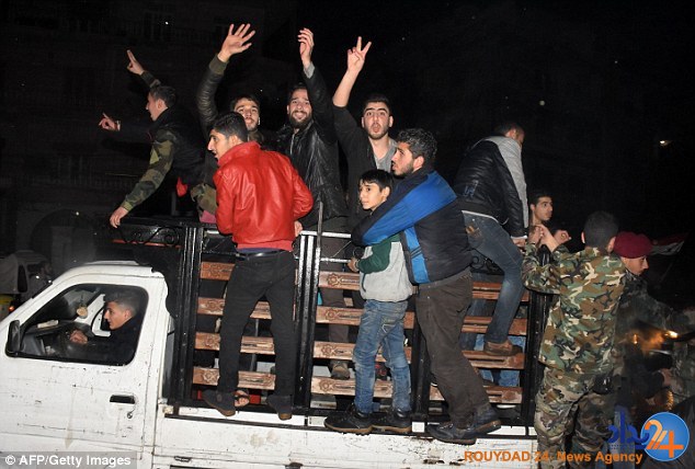 شادی مردم حلب پس از آزادی (تصاویر)