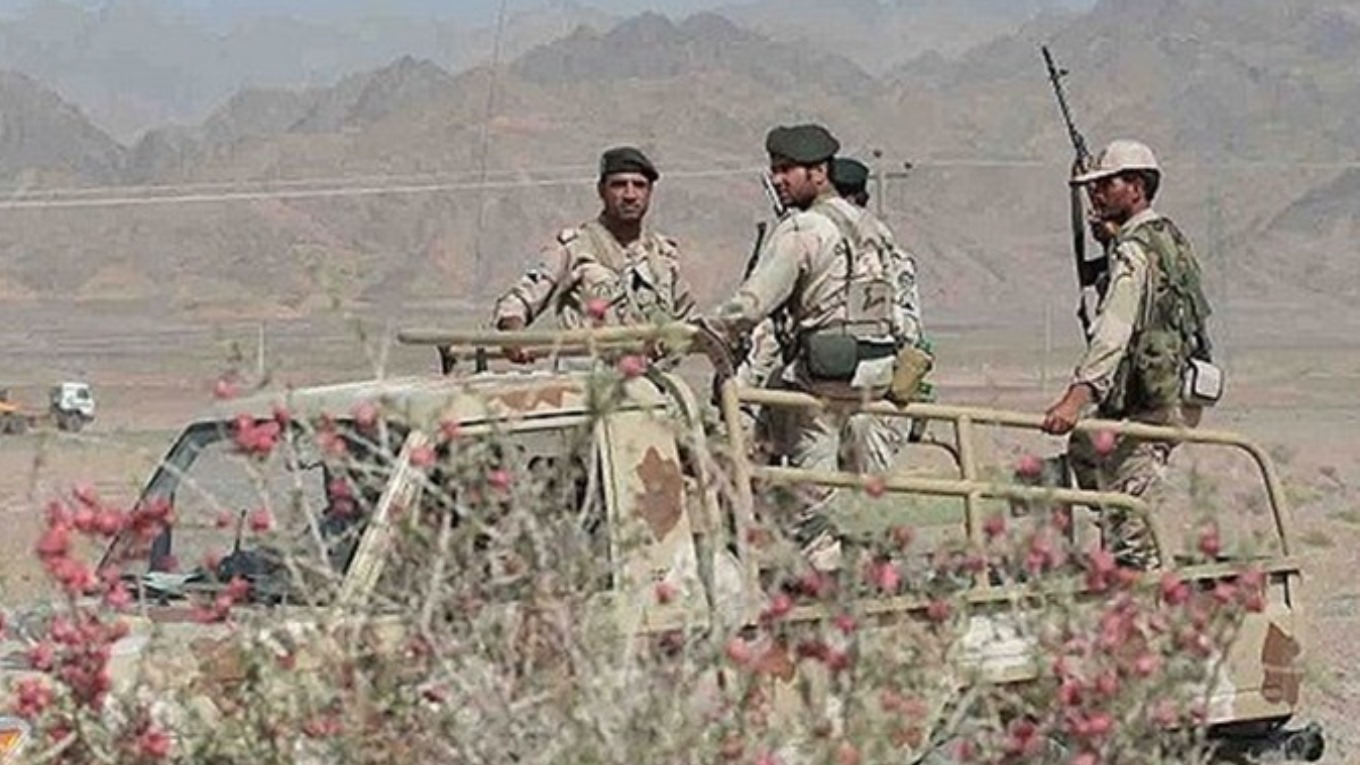مرزبانی سیستان و بلوچستان: تحویل سرباز ربوده شده ایرانی بزودی