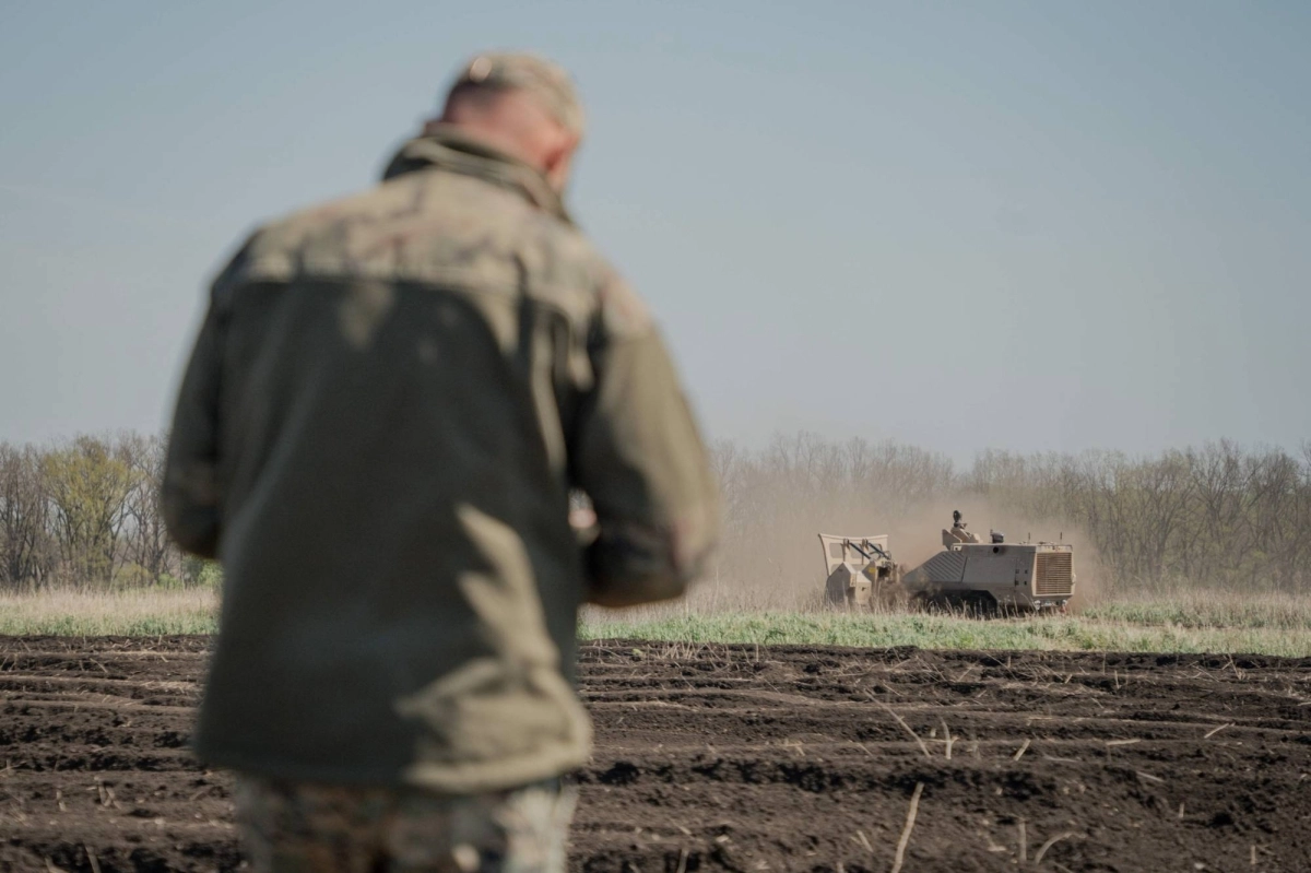 خنثیساز بمب و مین GCS-۲۰۰ خنثیساز بمب و مین GCS-۲۰۰