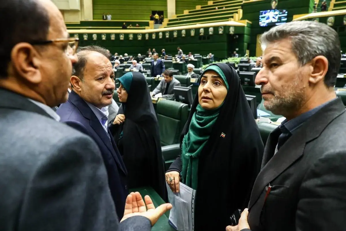 غیبت رئیس بانک مرکزی در جلسات بودجه ۱۴۰۵ مجلس