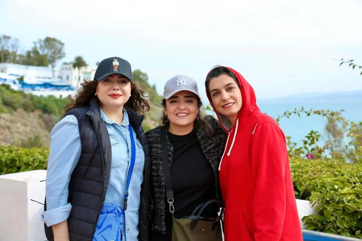 عکس| سفر گروهی بازیگران سینما به شمال آفریقا | نرگس محمدی و الیکا عبدالرزاقی در محله معروف تونس عکس| سفر گروهی بازیگران سینما به شمال آفریقا | نرگس محمدی و الیکا عبدالرزاقی در محله معروف تونس