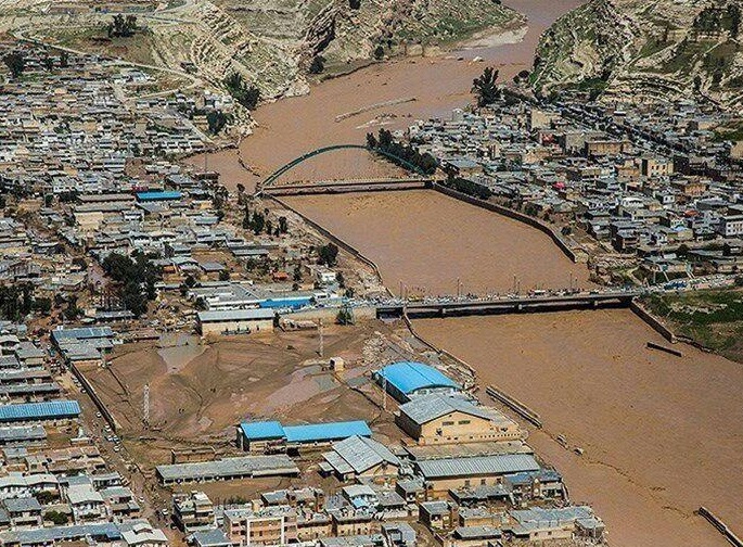 برق ۲۲۶۰ روستای سیل‌زده وصل شد