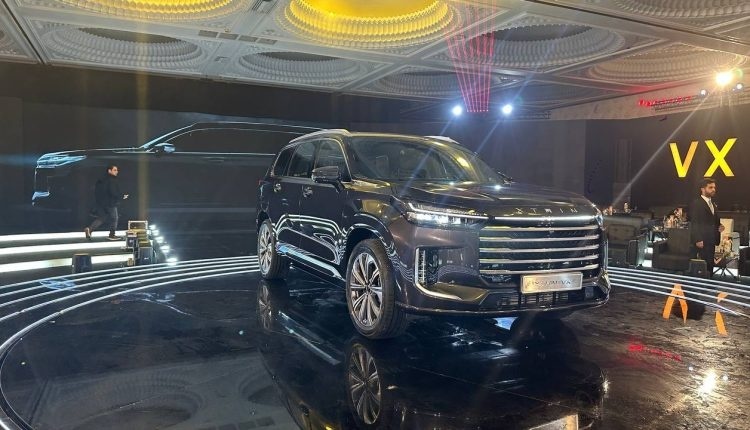 اکستریم VX با حضور محمدرضا گلزار رونمایی شد اکستریم VX با حضور محمدرضا گلزار رونمایی شد