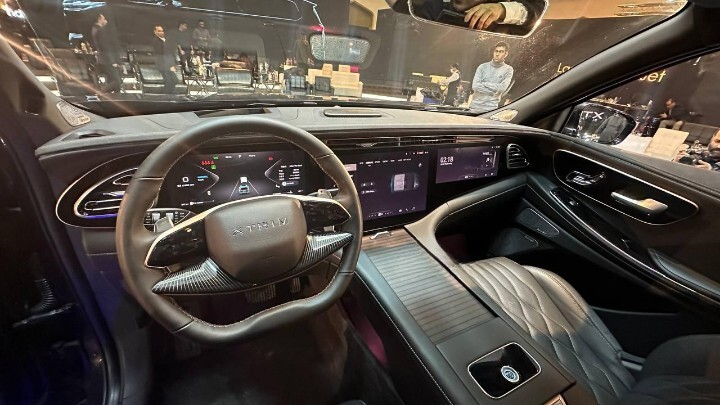 اکستریم VX با حضور محمدرضا گلزار رونمایی شد اکستریم VX با حضور محمدرضا گلزار رونمایی شد