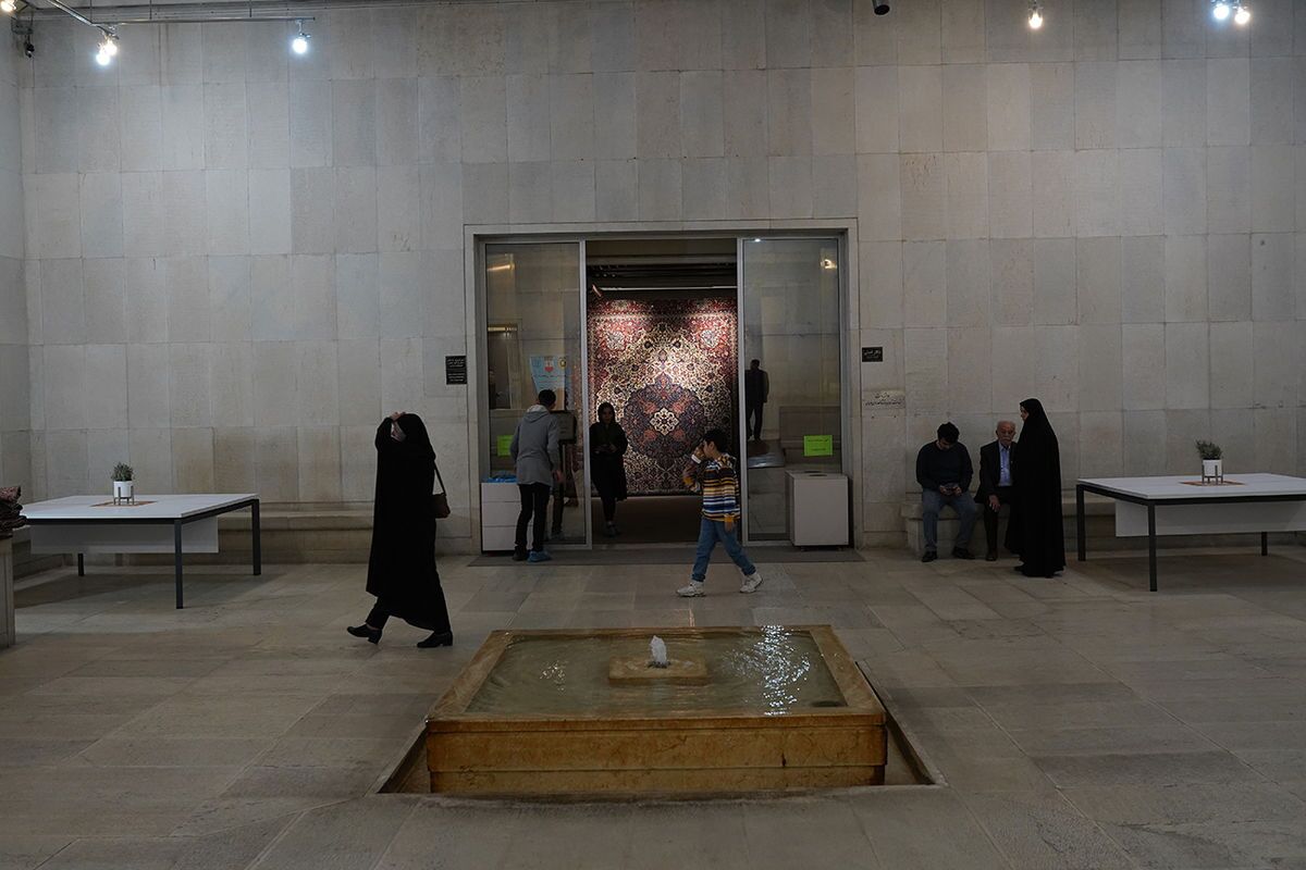 ورود زنان بدون حجاب به موزه‌ها ممنوع شد