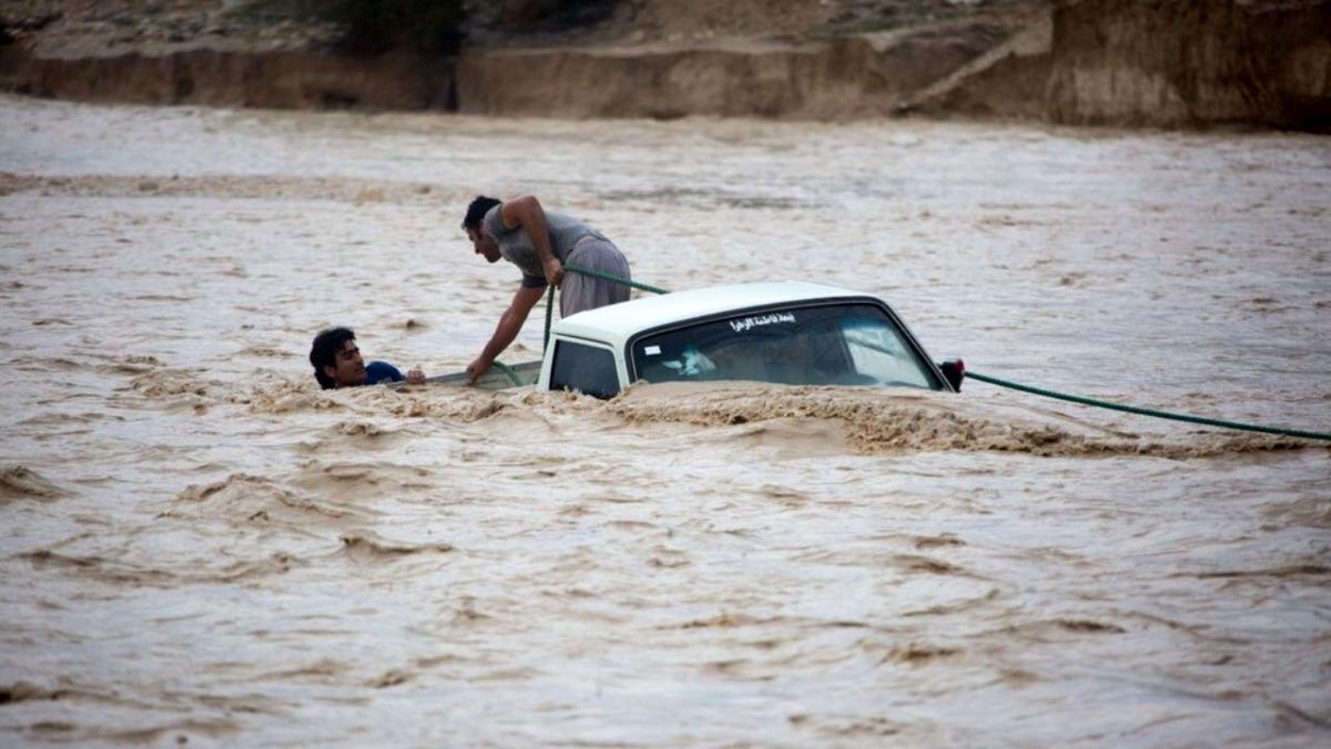 جان باختن سه نفر در اثر سیل زدگی