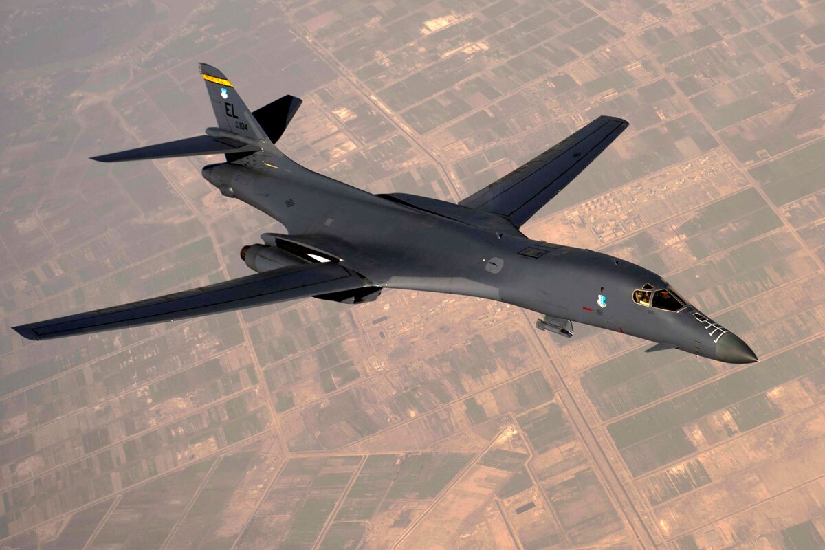 بمب افکن B-1B Lancer