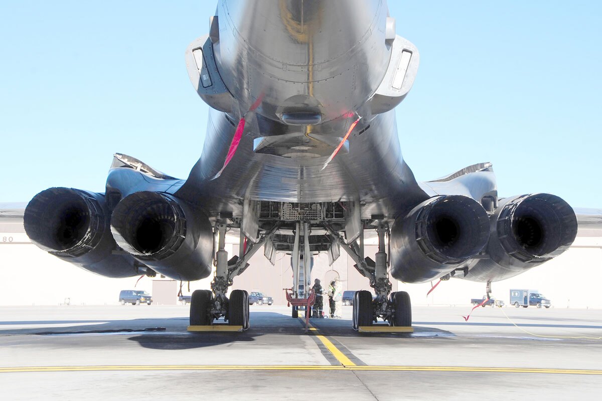 بمب افکن B-1B Lancer