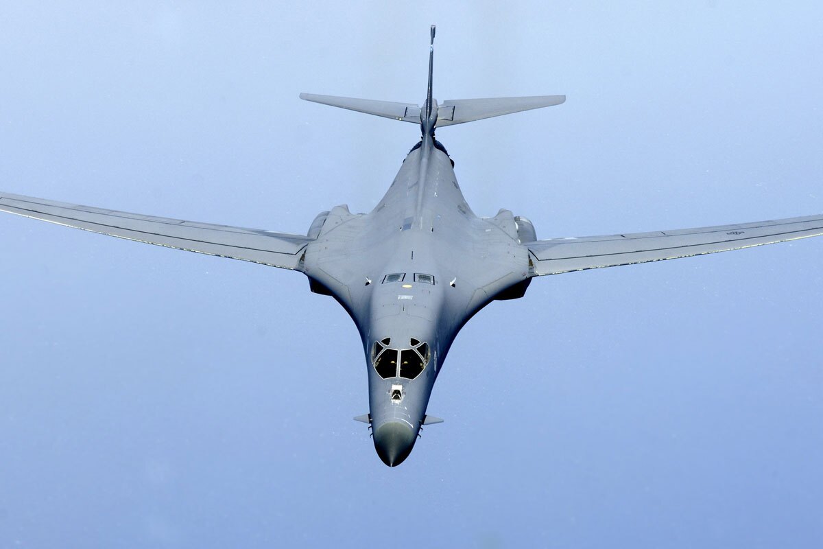 بمب افکن B-1B Lancer