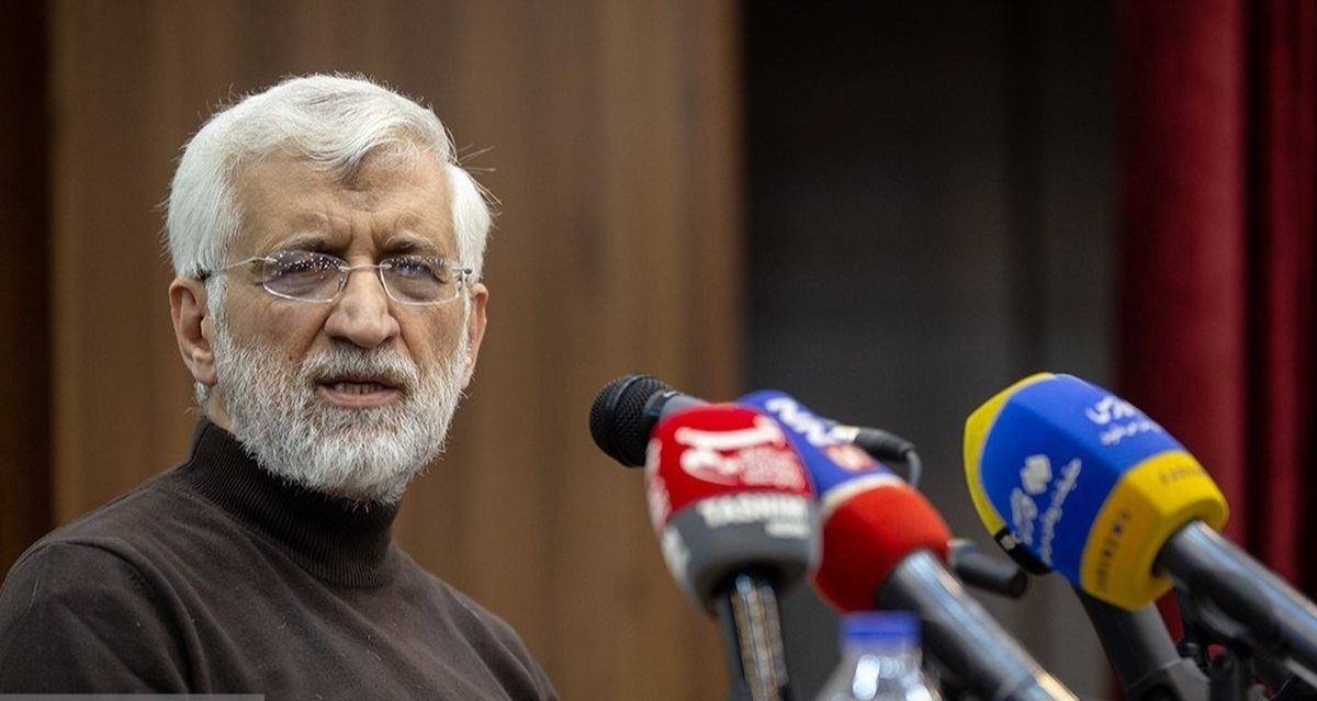 انتقاد تند روزنامه اصولگرا از سکوت جلیلی در برابر حاشیهسازی حامیانش؛ توان مدیریت آنها را ندارید؟ انتقاد تند روزنامه اصولگرا از سکوت جلیلی در برابر حاشیهسازی حامیانش؛ توان مدیریت آنها را ندارید؟