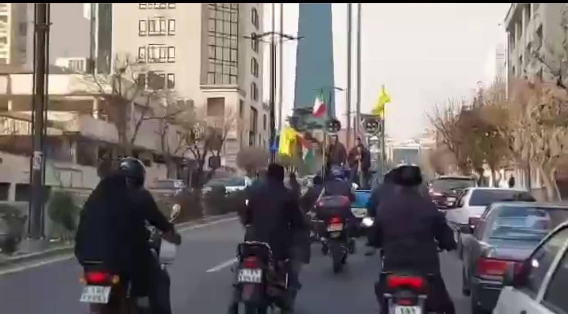 تلاش رادیکالها برای تخریب دولت از لشکرکشی سایبری تا صفآرایی خیابانی تلاش رادیکالها برای تخریب دولت از لشکرکشی سایبری تا صفآرایی خیابانی