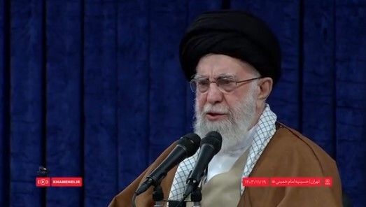 رهبر انقلاب: مذاکره با آمریکا هیچ مشکلی را حل نمیکند رهبر انقلاب: مذاکره با آمریکا هیچ مشکلی را حل نمیکند