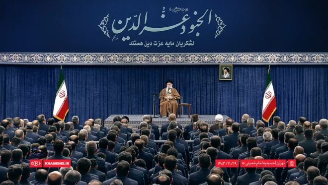 رهبر انقلاب: نهضت ساخت نوآورانه در سازمانهای نظامی کشور باید ادامه یابد رهبر انقلاب: نهضت ساخت نوآورانه در سازمانهای نظامی کشور باید ادامه یابد