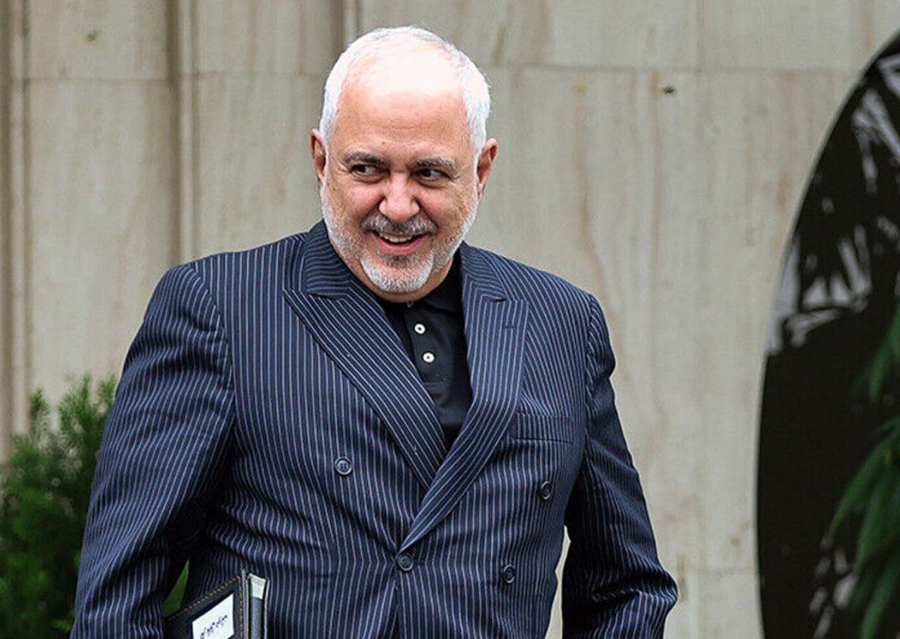 واکنش ظریف به شایعه عزل خود؛ بدم نمیآید واقعی باشد واکنش ظریف به شایعه عزل خود؛ بدم نمیآید واقعی باشد