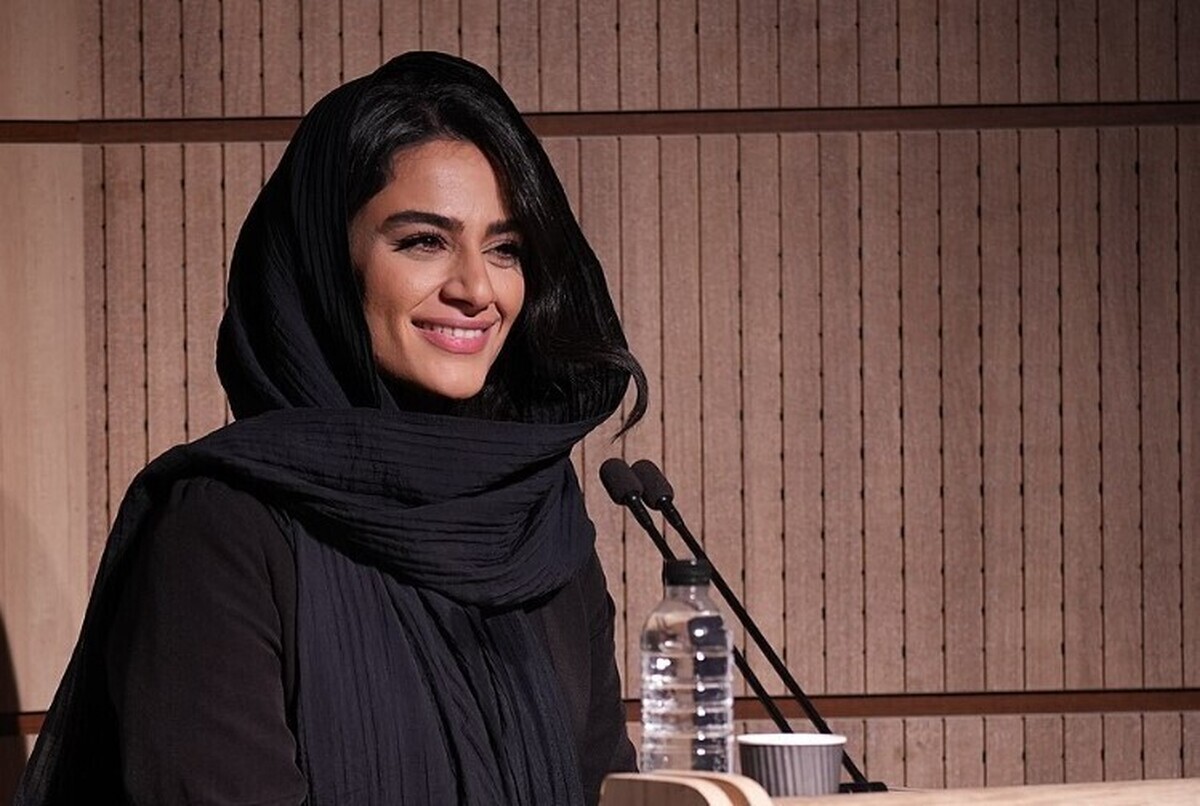 هیوا سیفی زاده خواننده زن بازداشت شد؟ هیوا سیفی زاده خواننده زن بازداشت شد؟