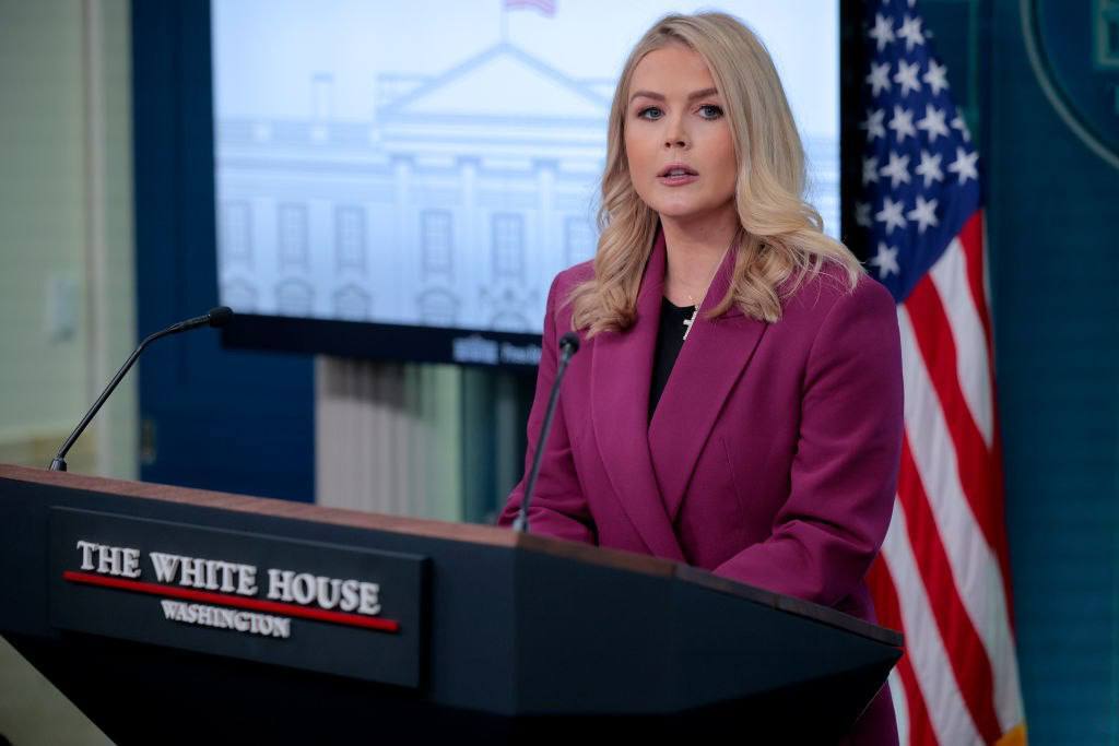 کاخ سفید: زلنسکی با گستاخی، فرصتی استثنایی را با دست خودش خراب کرد کاخ سفید: زلنسکی با گستاخی، فرصتی استثنایی را با دست خودش خراب کرد