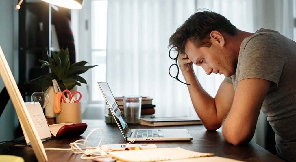 این روشها برای مدیریت استرس در محیط کار به کار ببندید این روشها برای مدیریت استرس در محیط کار به کار ببندید