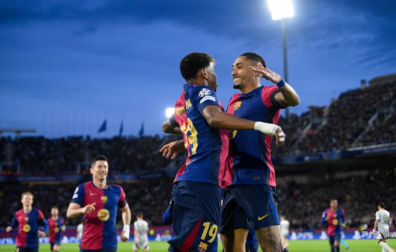 ببینید| خلاصه بازی بارسلونا - بنفیکا ببینید| خلاصه بازی بارسلونا - بنفیکا