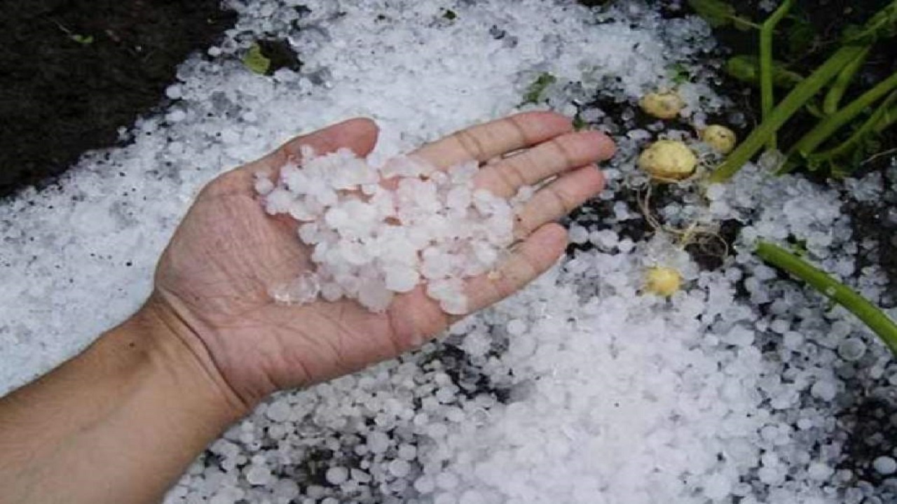 طوفان و بارش وحشتناک تگرگ در نیشابور