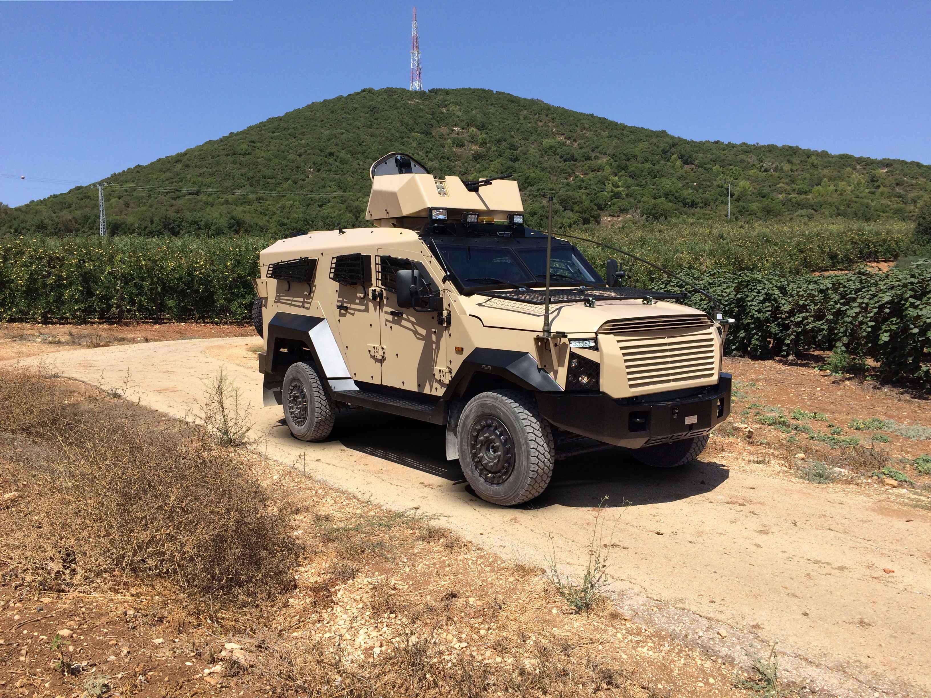 خودروی گشت ضد مین SandCat