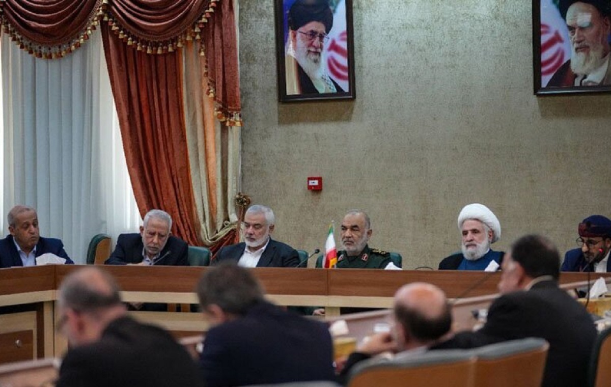 جلسه گروه مقاومت در تهران