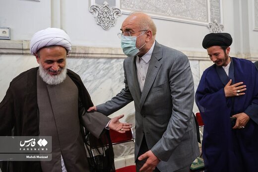 تصاویری از علیرضا پناهیان در ستاد قالیباف تصاویری از علیرضا پناهیان در ستاد قالیباف