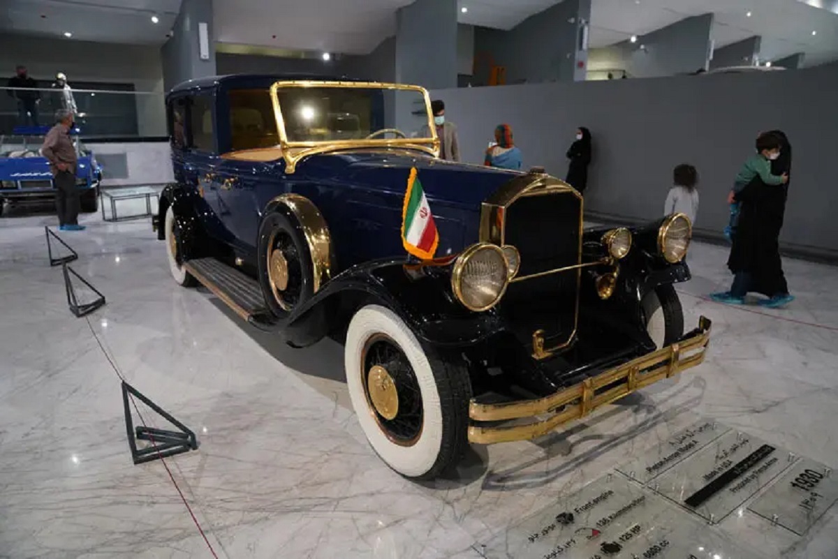 همه چیز درباره موزه خودروهای تاریخی ایران همه چیز درباره موزه خودروهای تاریخی ایران