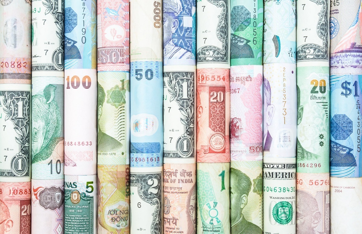 قیمت دلار و یورو ۷ تیر ۱۴۰۳ + جدول