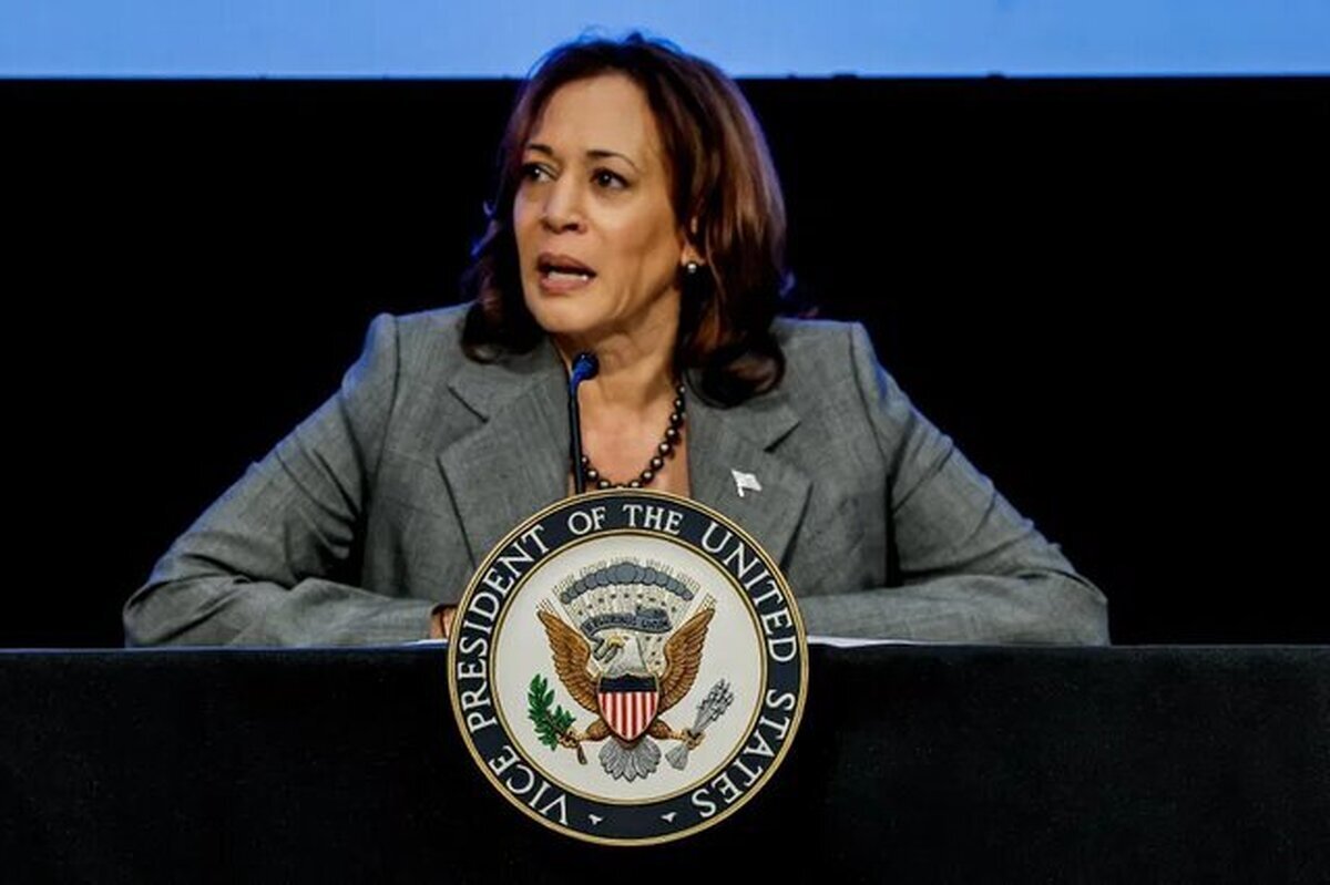 کاملا هریس: ترامپ در حال پا پس کشیدن از مناظره است کاملا هریس: ترامپ در حال پا پس کشیدن از مناظره است