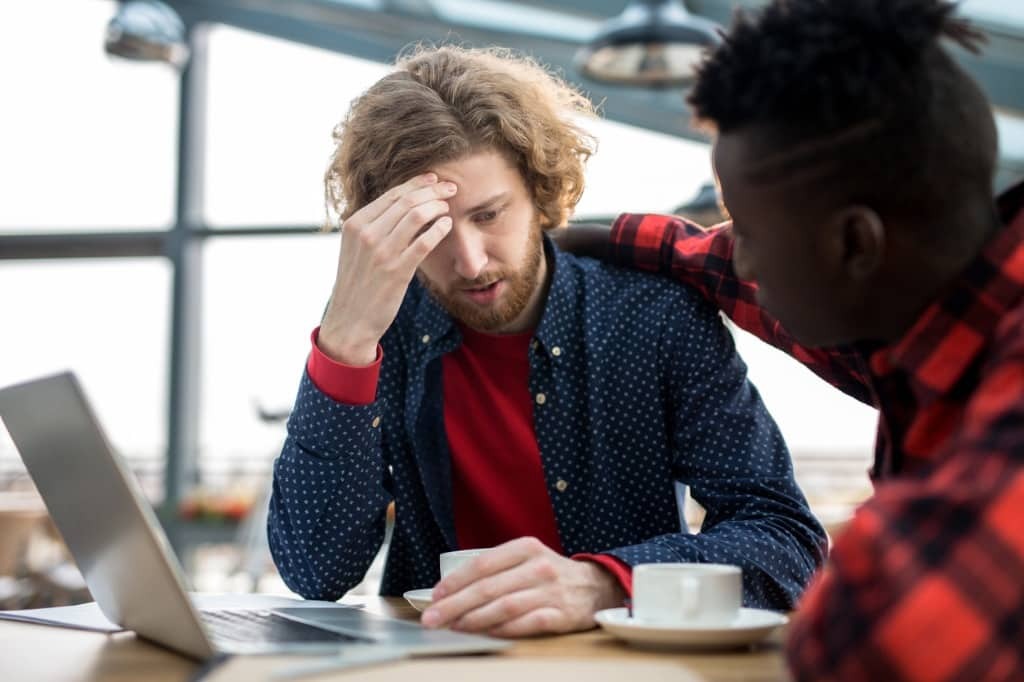 چگونه با دیگران همدلی کنیم؟ چگونه با دیگران همدلی کنیم؟