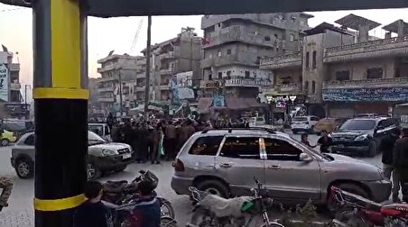 ببینید| معارضان مسلح در مرکز شهر حلب جشن پیروزی گرفته‌اند