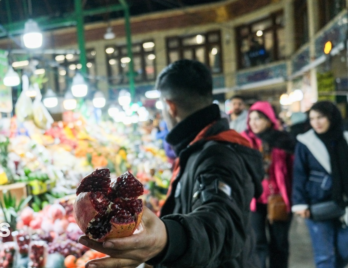 تصاویری جالب از خرید شب یلدا در تهران