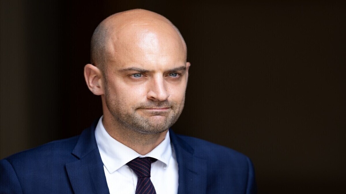 فرانسه: رویارویی نظامی در صورت عدم دستیابی به توافق جدید هستهای با ایران، اجتنابناپذیر است فرانسه: رویارویی نظامی در صورت عدم دستیابی به توافق جدید هستهای با ایران، اجتنابناپذیر است