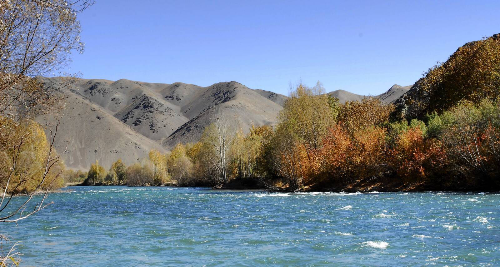 جریان زایندهرود به اصفهان رسید جریان زایندهرود به اصفهان رسید