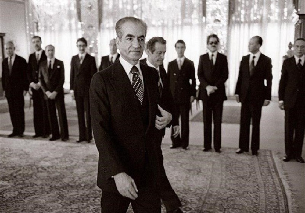 عکس کمتر دیدهشده از محمدرضا پهلوی در خردسالی عکس کمتر دیدهشده از محمدرضا پهلوی در خردسالی