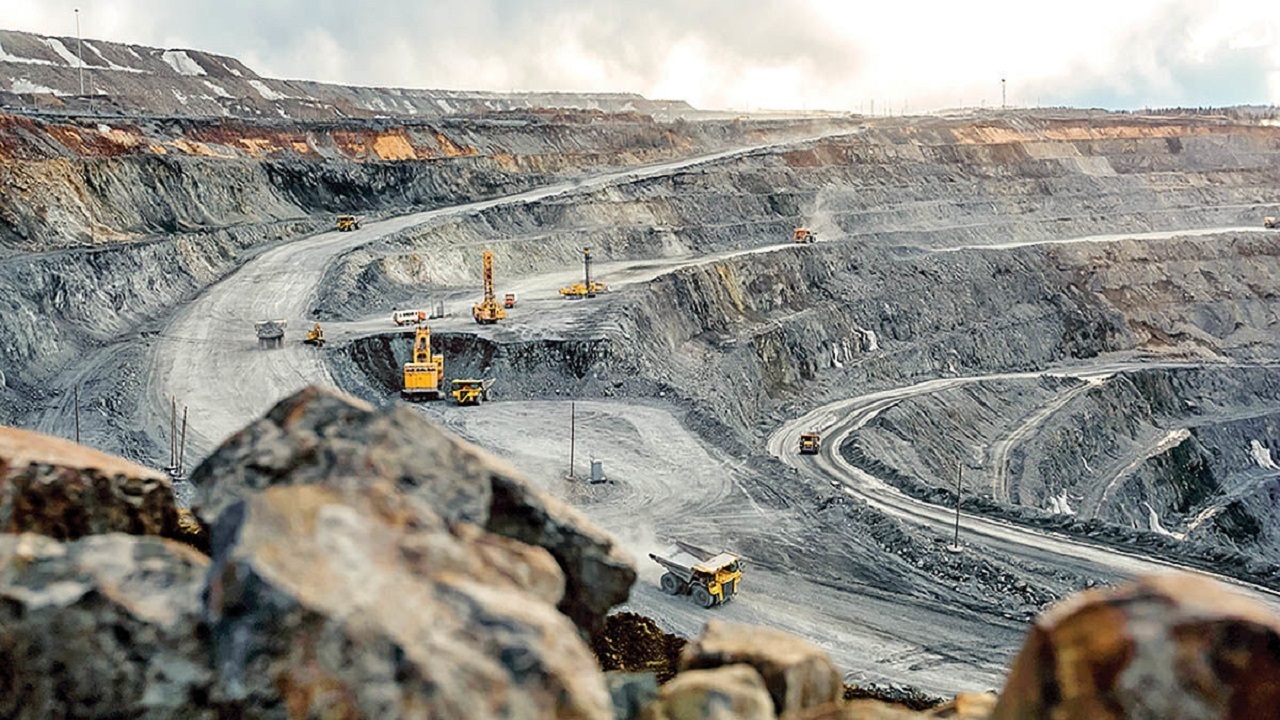 معدن دامغان تعطیل شد معدن دامغان تعطیل شد