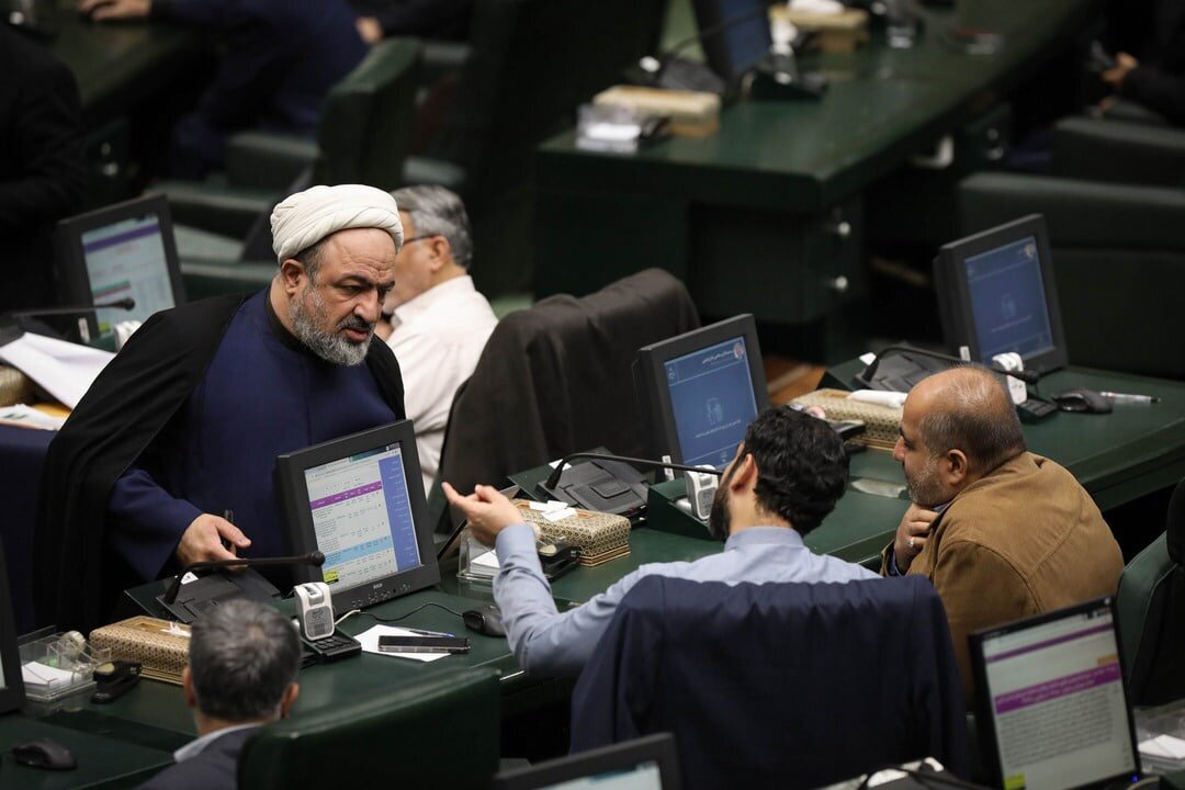 رسایی: از این مذاکرات هم رفع تحریم در نمیآید | پزشکیان با دست فرمان رهبری حرکت کند رسایی: از این مذاکرات هم رفع تحریم در نمیآید | پزشکیان با دست فرمان رهبری حرکت کند