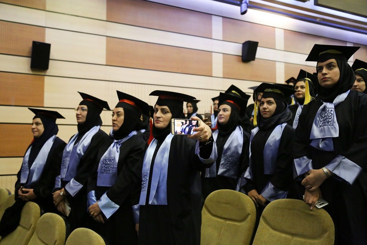 یک آمار ناامید کننده؛ فارغالتحصیلان بیکار هستند! یک آمار ناامید کننده؛ فارغالتحصیلان بیکار هستند!