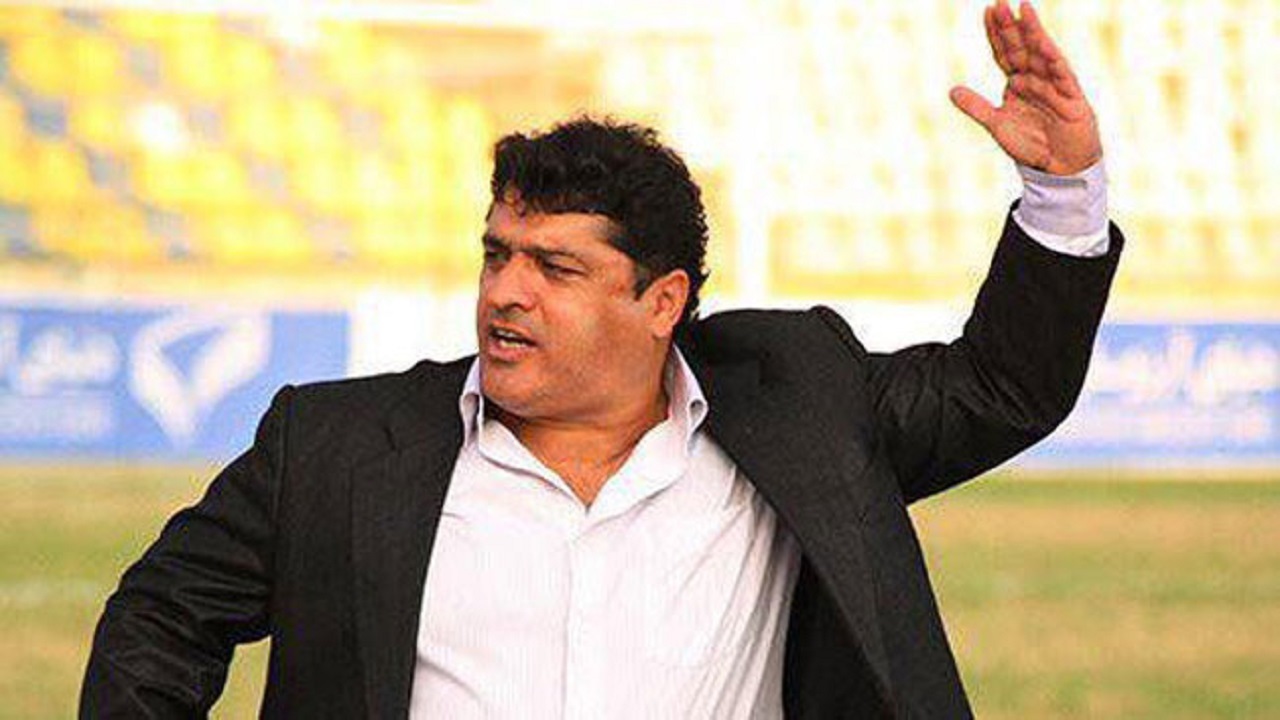 حمله پیشکسوت پرسپولیس به خداداد عزیزی حمله پیشکسوت پرسپولیس به خداداد عزیزی