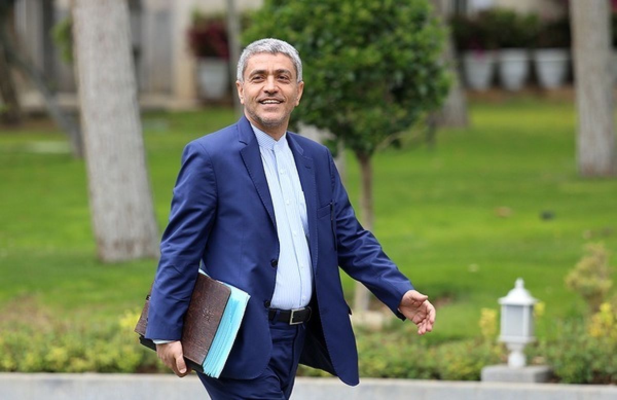 گمانهزنیها درباره آینده وزارت اقتصاد؛ روایت «فرهیختگان» از شرط و شروط طیبنیا برای وزیر شدن گمانهزنیها درباره آینده وزارت اقتصاد؛ روایت «فرهیختگان» از شرط و شروط طیبنیا برای وزیر شدن