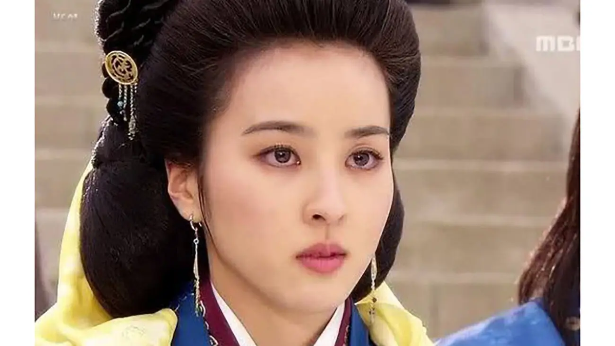 عکس| تغییر چهره سوسانو در ۴۳ سالگی عکس| تغییر چهره سوسانو در ۴۳ سالگی