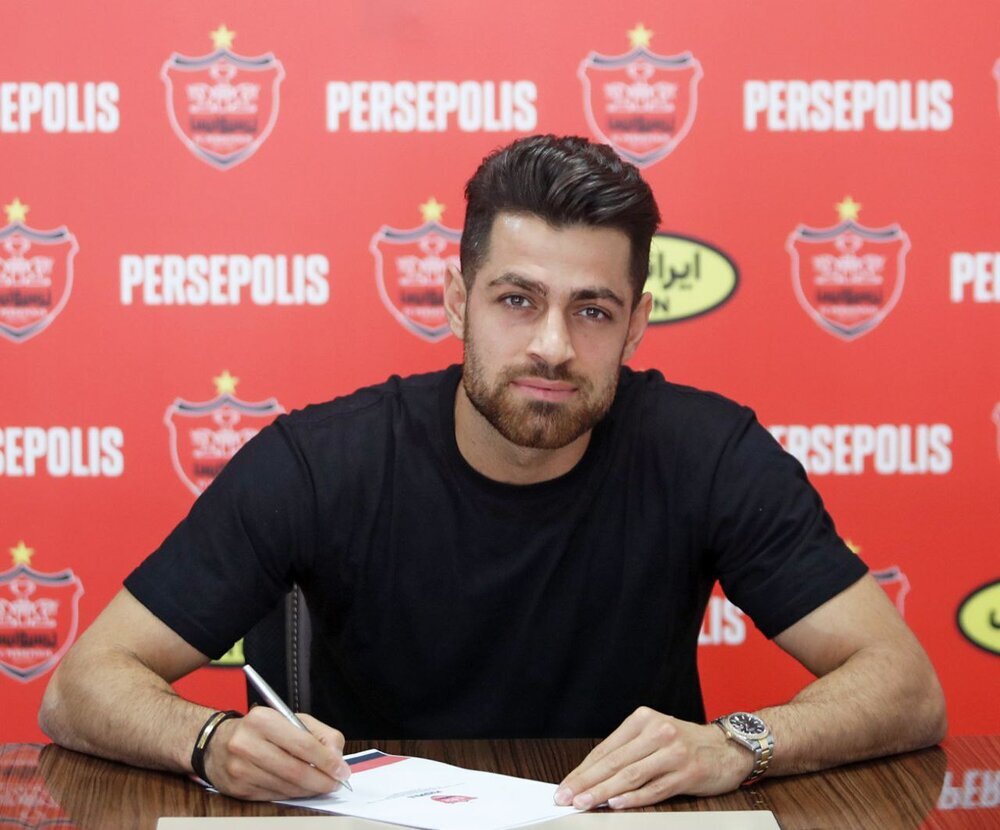موافقت اولیه پورعلی گنجی برای تمدید قرارداد با پرسپولیس موافقت اولیه پورعلی گنجی برای تمدید قرارداد با پرسپولیس