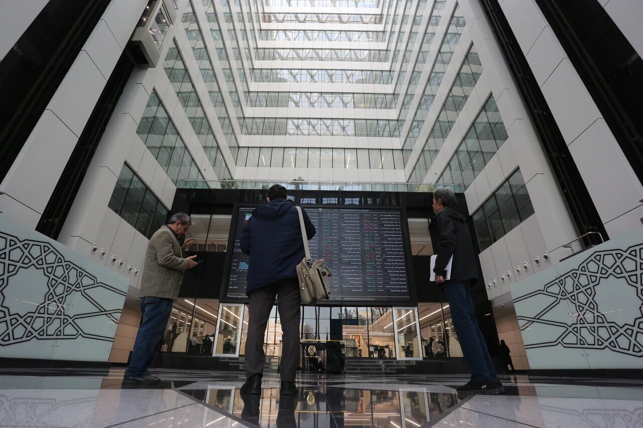 چشم انتظاری بورس برای دور دوم مذاکرات؛ اخبار مثبت باشد شاخص به ۳ میلیون هم میرسد چشم انتظاری بورس برای دور دوم مذاکرات؛ اخبار مثبت باشد شاخص به ۳ میلیون هم میرسد