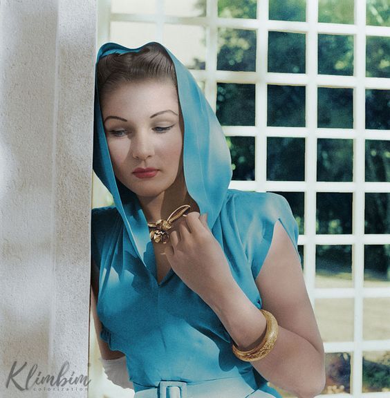 پرترهای دیده نشده از فوزیه ملکه غمگین دربار پهلوی پرترهای دیده نشده از فوزیه ملکه غمگین دربار پهلوی