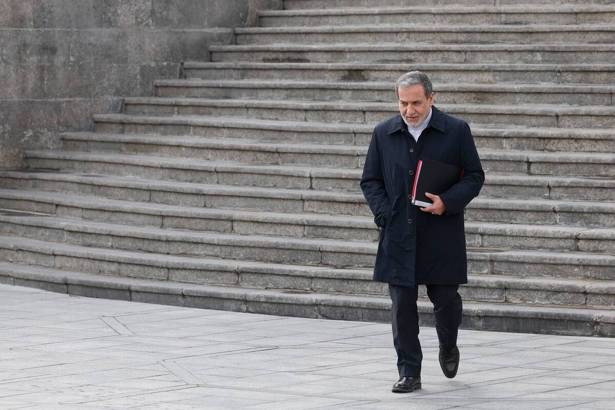 عراقچی: اگر آمریکا درخواستهای غیرمنطقی نداشته باشد رسیدن به توافق محتمل است عراقچی: اگر آمریکا درخواستهای غیرمنطقی نداشته باشد رسیدن به توافق محتمل است