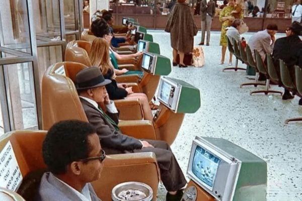 تلویزیون سکهای؛ نگاهی دوباره به یک عکس فراموششده تلویزیون سکهای؛ نگاهی دوباره به یک عکس فراموششده